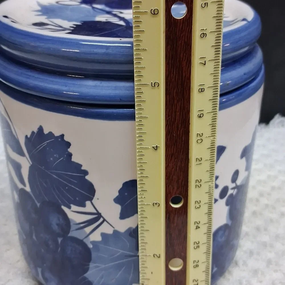 Vtg. Ceramic Canister‎ Featuring Blue Grapevinepattern